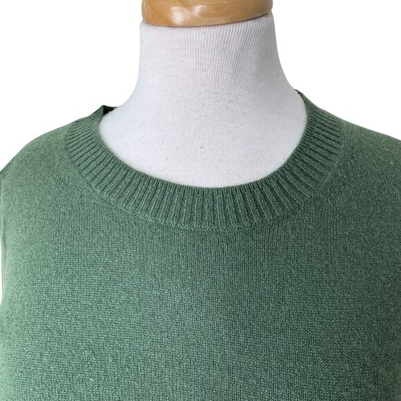 J. CREW 100% Cashmere shrunken crewneck sweater Cropped Fit Style BG654 Medium - Picture 5 of 9